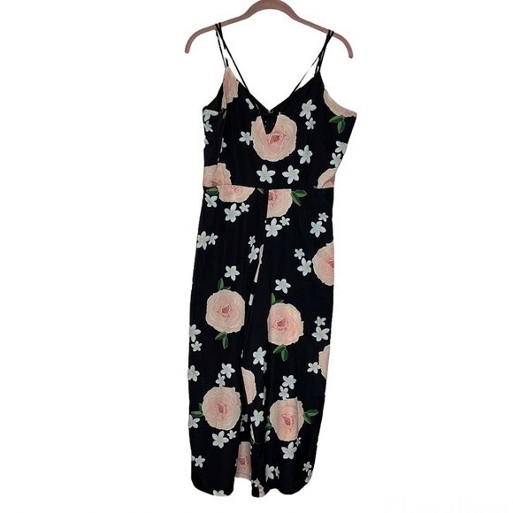 LOVE at FIRST SIGHT Floral Cropped Jumpsuit Romper Spaghetti Straps Size Large - Picture 5 of 11